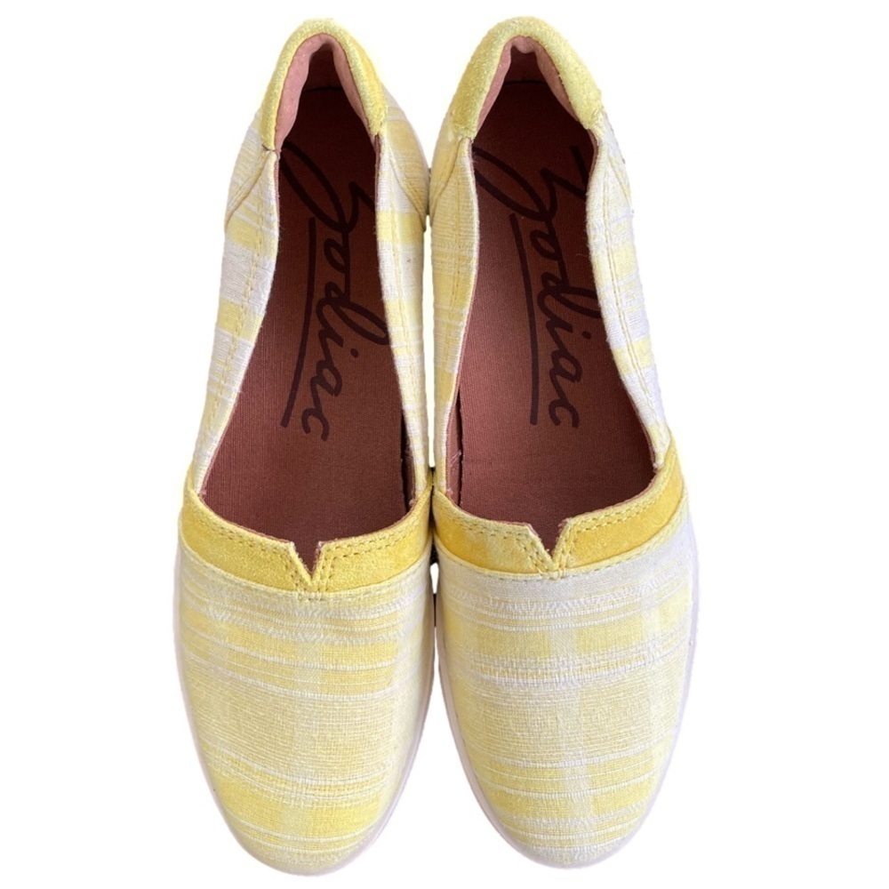 Zodiac Vane A-Line Slip On Sneaker, 8.5 - Picture 7 of 9